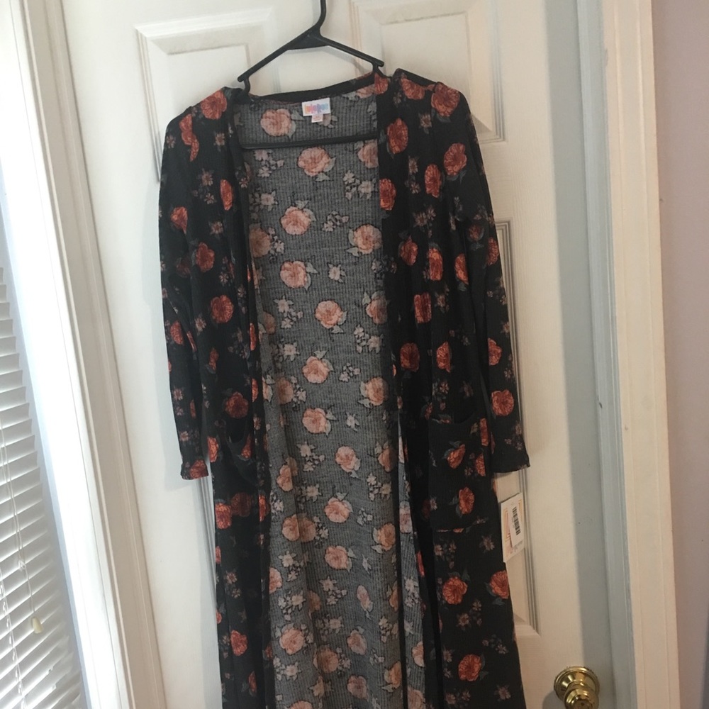 LuLaRoe floral Sarah!